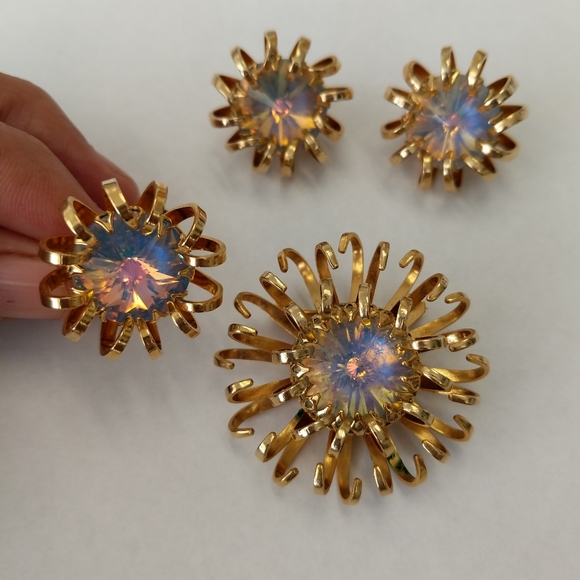 Pristine VTG ALL SIGNED Sarah Coventry Iridescent Crystals & Gold Tone Set - Picture 11 of 16